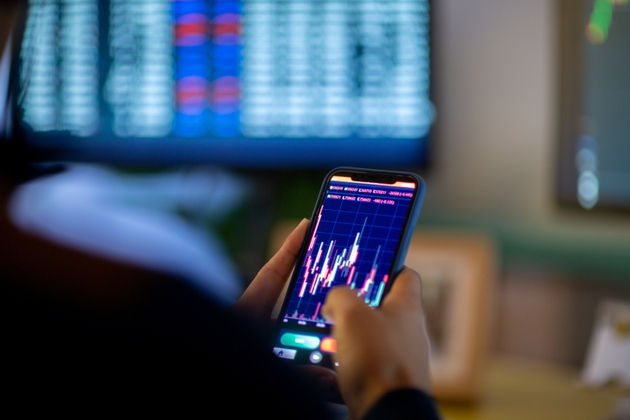 AM Markets Need to Know: Meta's AI push, PayPal bid, and more (SP500:)