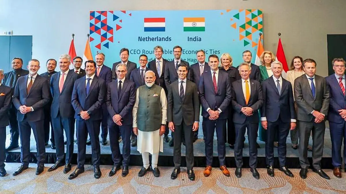 ASML-Tata Deal: India's Chip Bet Creates a Technical Setup