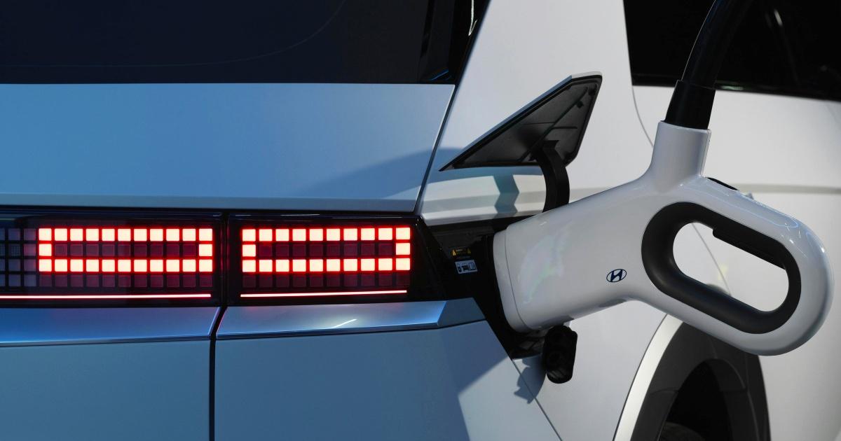 Automakers Face Stalled FAME-II Reimbursements Two Years Post-Sale