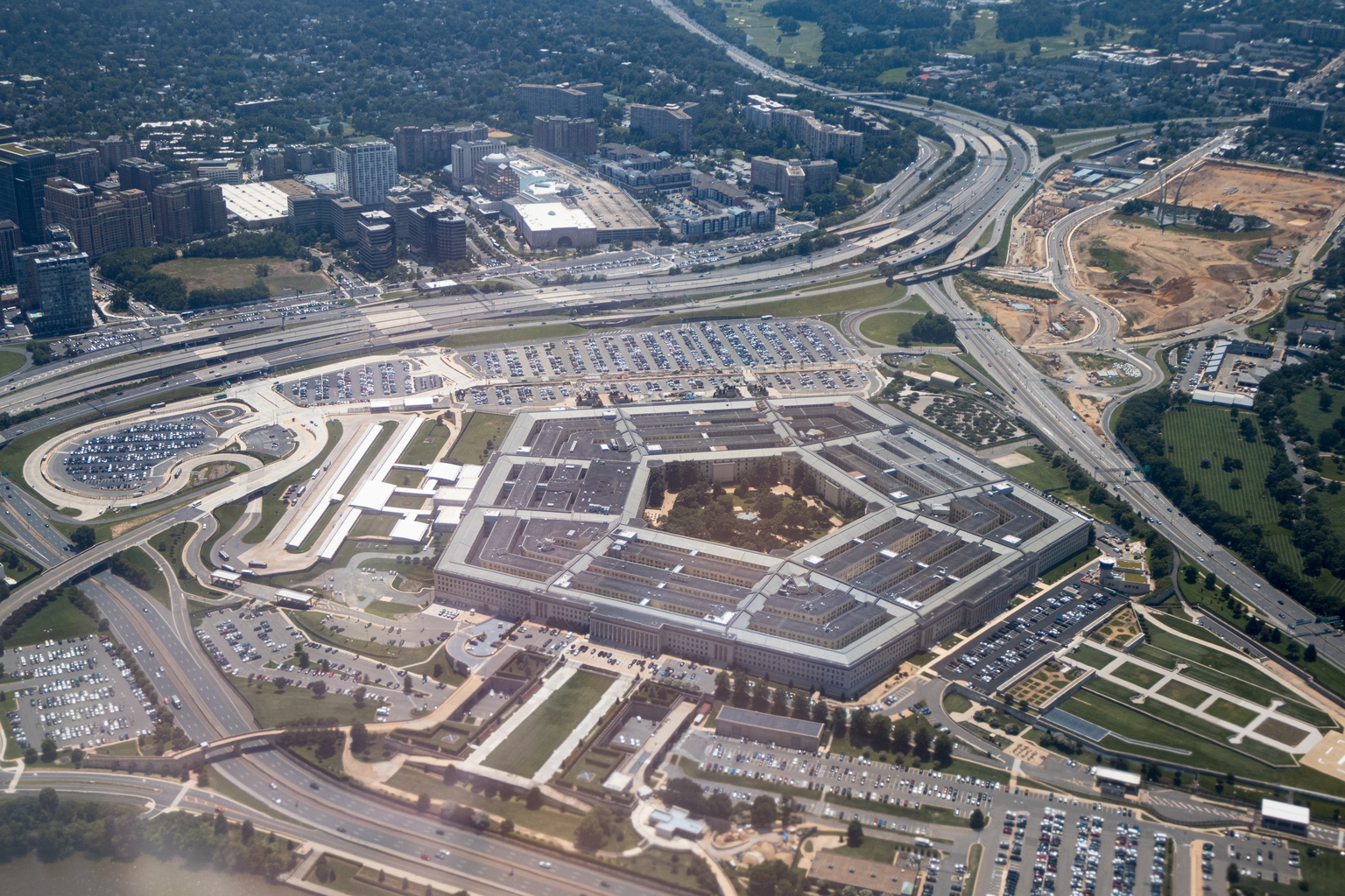 BigBear.ai: Navigating the Risks of a Volatile AI Play