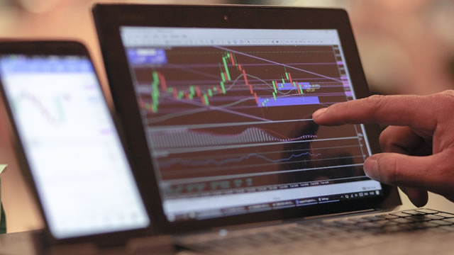 BoJ Holds Rate at 1.00%, Dissent and Guidance Keep October Hike in Play