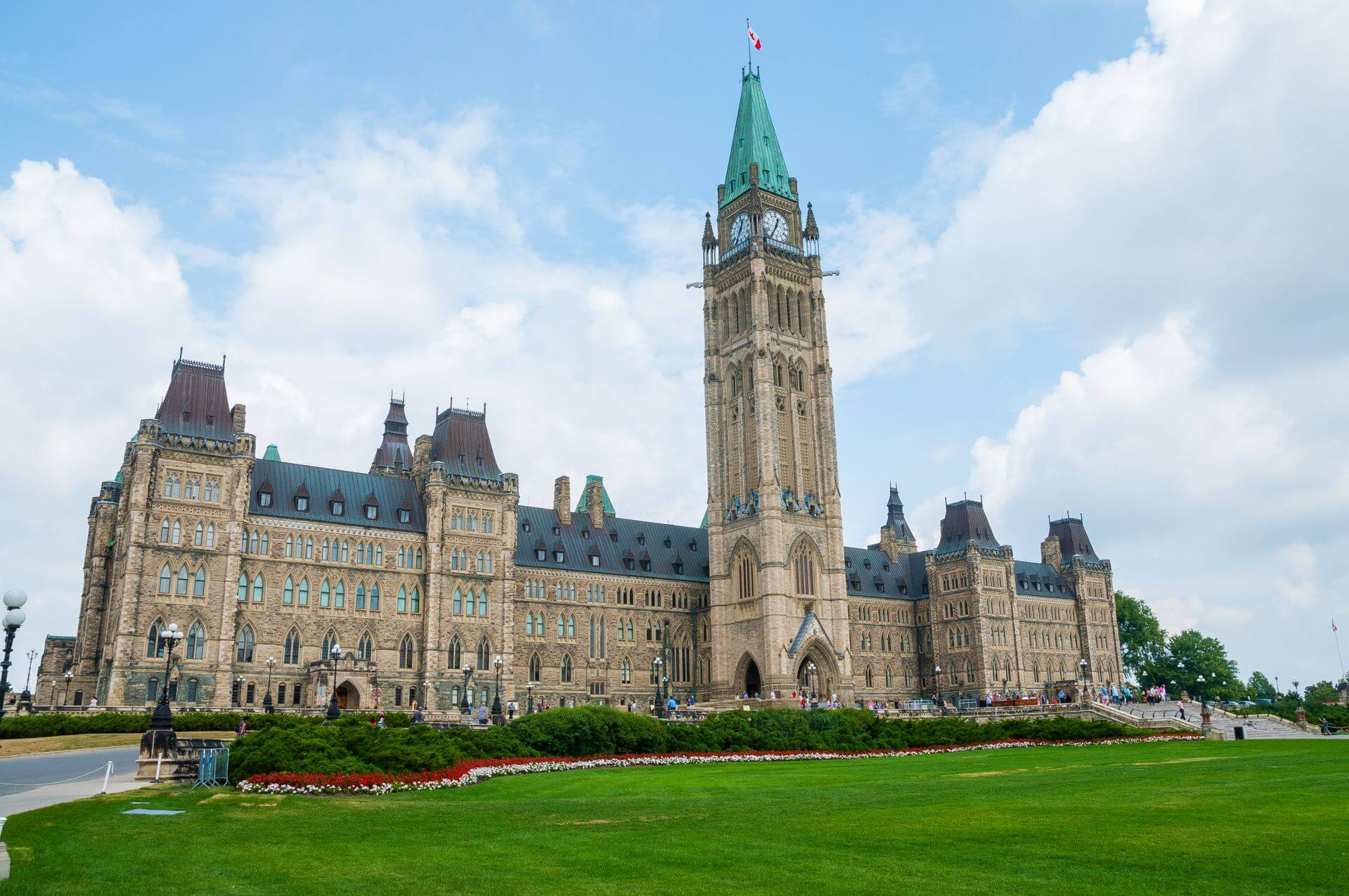 Canada's Bill C-22 Risks Forcing Privacy Firms Offshore