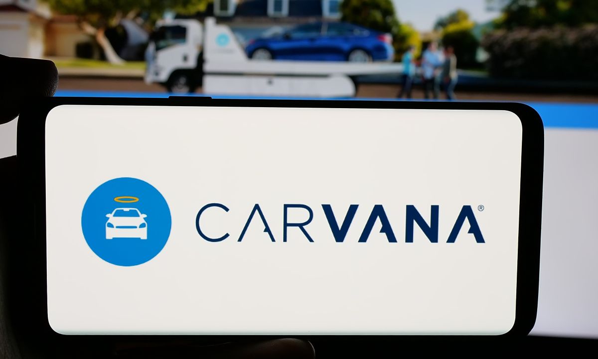 Carvana Rallies 9% as Walter Stake Sale Concerns Fade