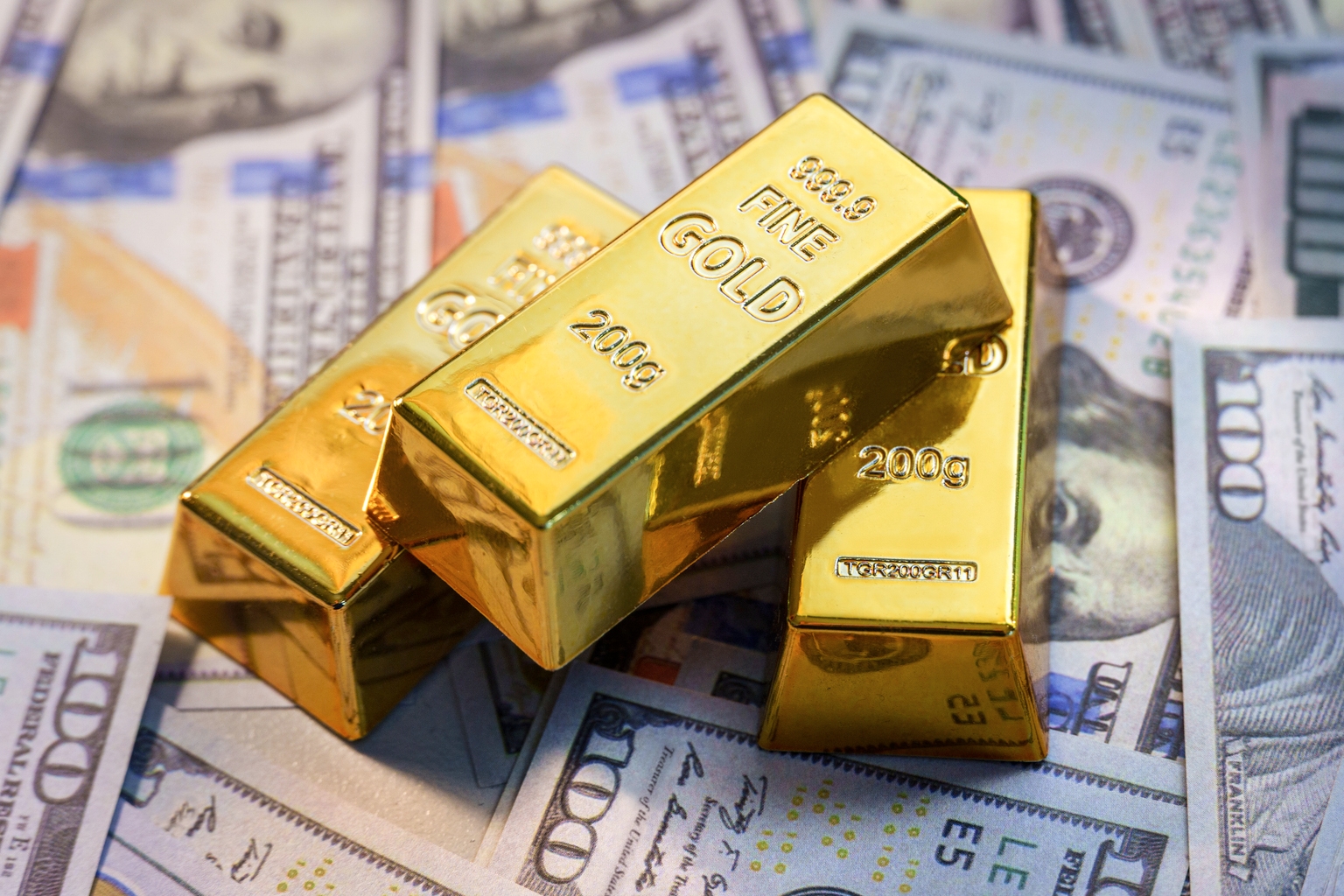 Cerrado Gold Cuts Costs, Lifts EBITDA; BFS Delay in Focus