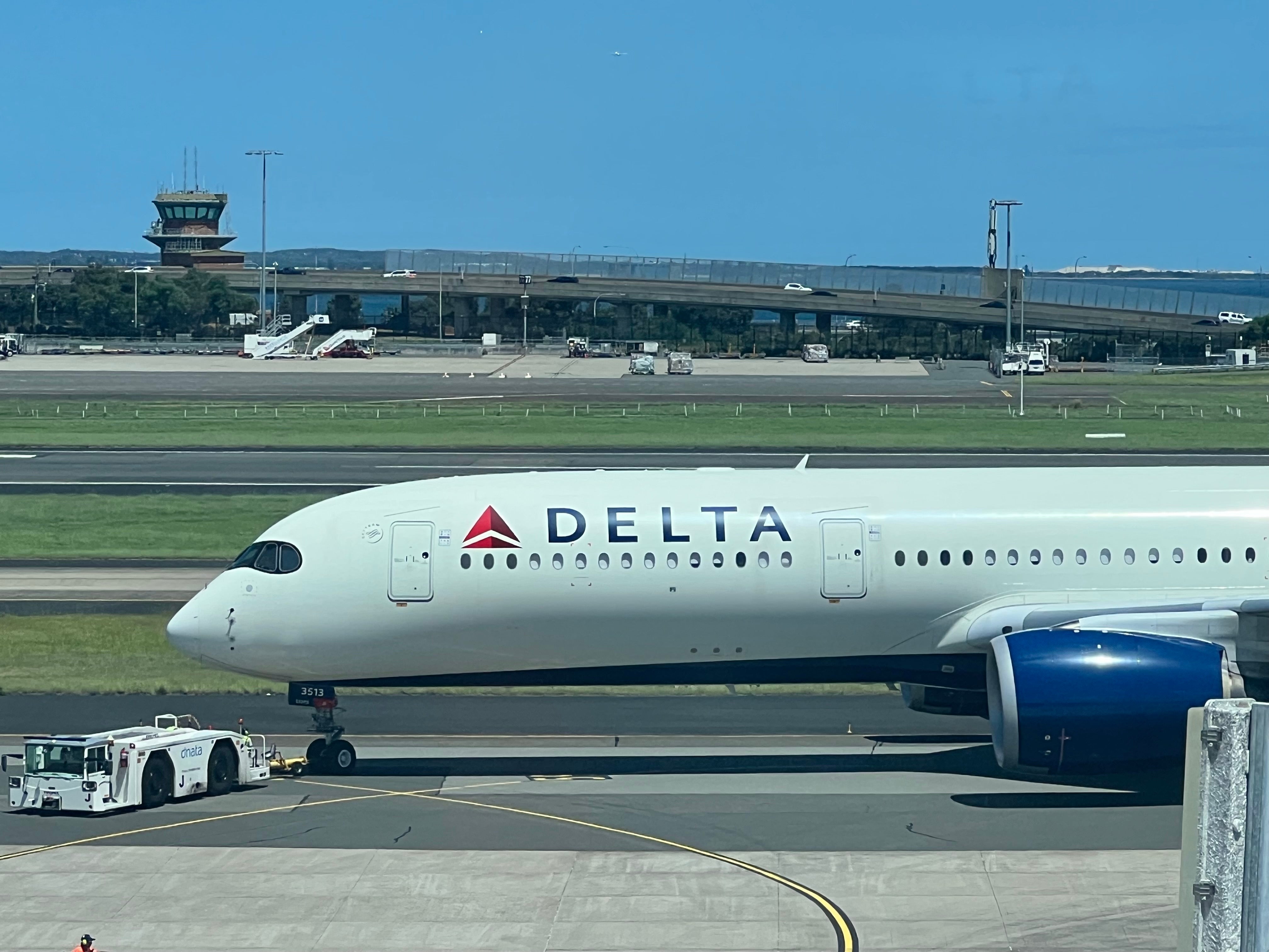 Delta Unbundles Business Class; Basic Fares Hit Premium Cabins