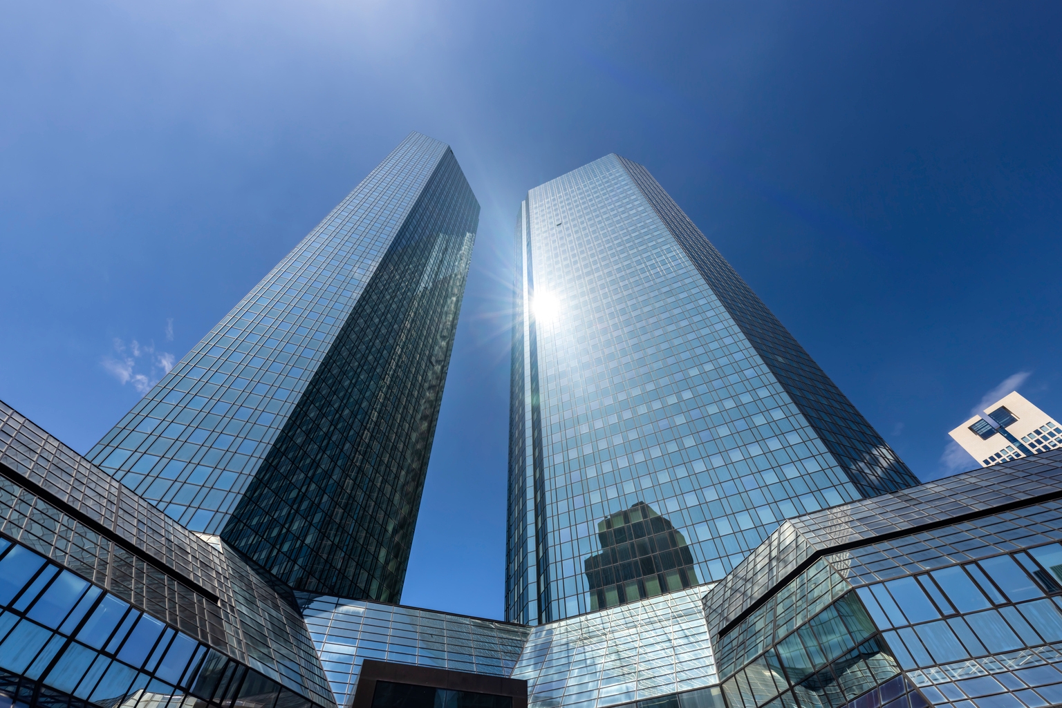 Deutsche Bank Turnaround Unwinds the Contagion Bet