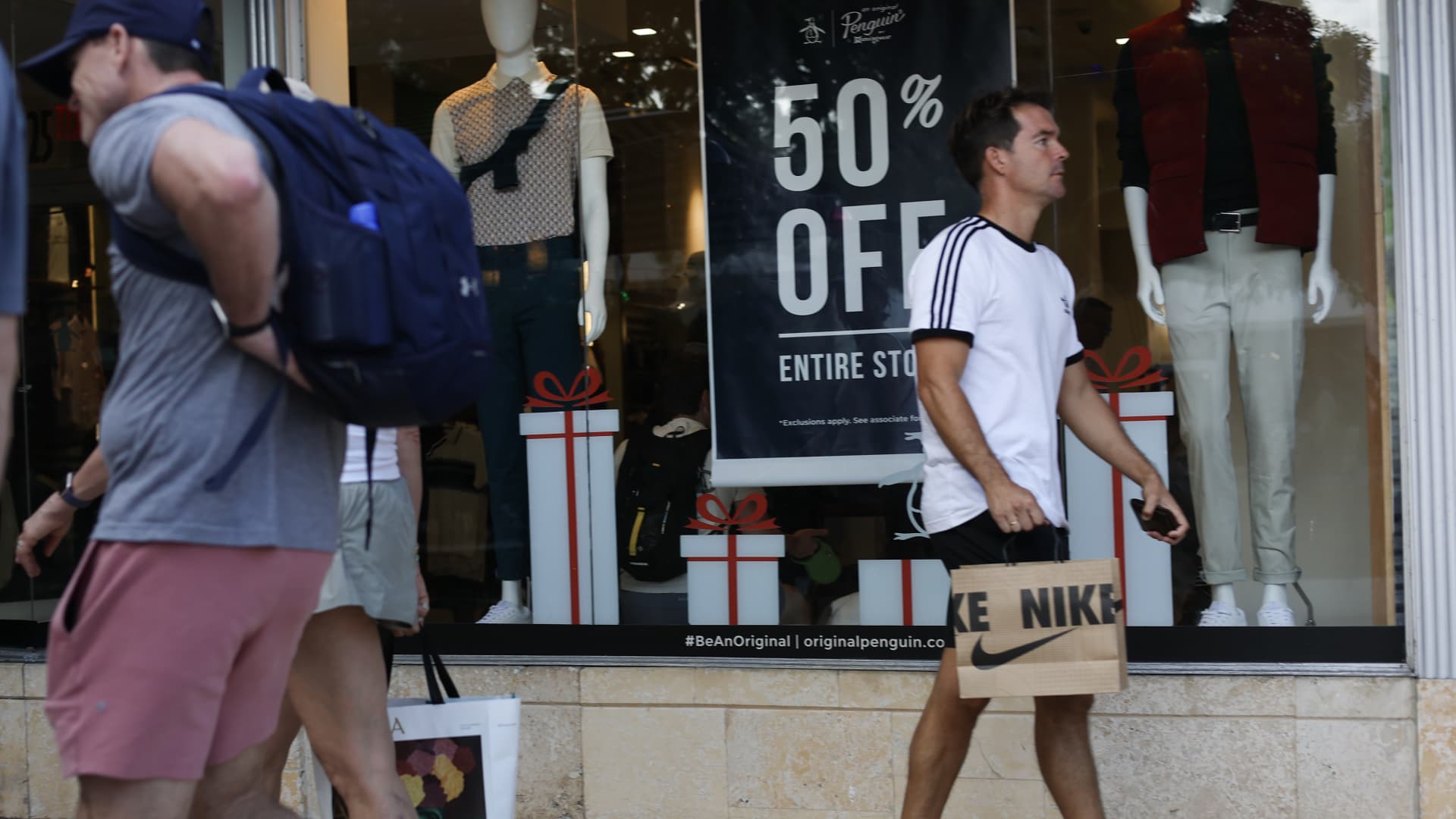 Dick's Quarter Hints Nike's North America Comeback Has Legs