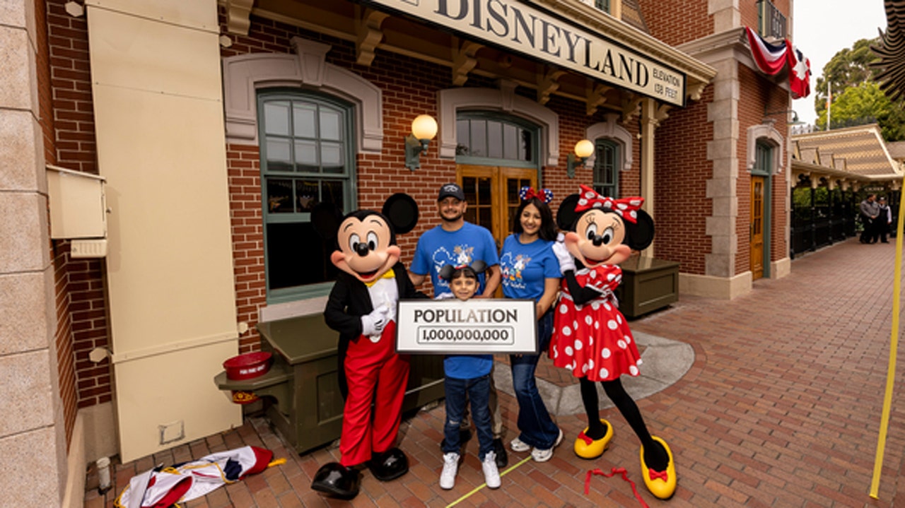 Disney's 1 Billionth Guest: A Milestone, Not a Stock Catalyst