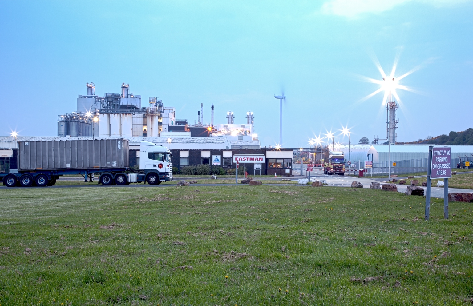 Eastman Chemical: Navigating the Valuation Gap in Specialty Materials