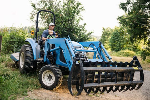 El Niño Sets Up an Early Upcycle in Farm Machinery (DE, CNH, AGCO)