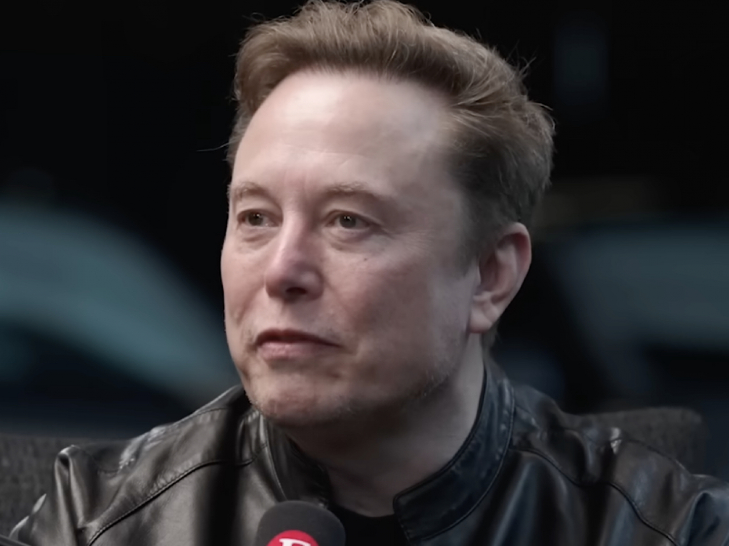 Elon Musk Should Skip the Telecom War, and Win the AI Race