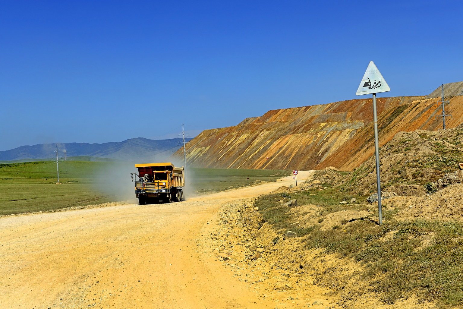 Erdene's Bayan Khundii: Q1 2026 Gold or the Microcap Discount