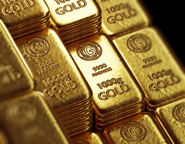 Gold Hits YTD Lows as Iran Oil Shock Hits Real Yields