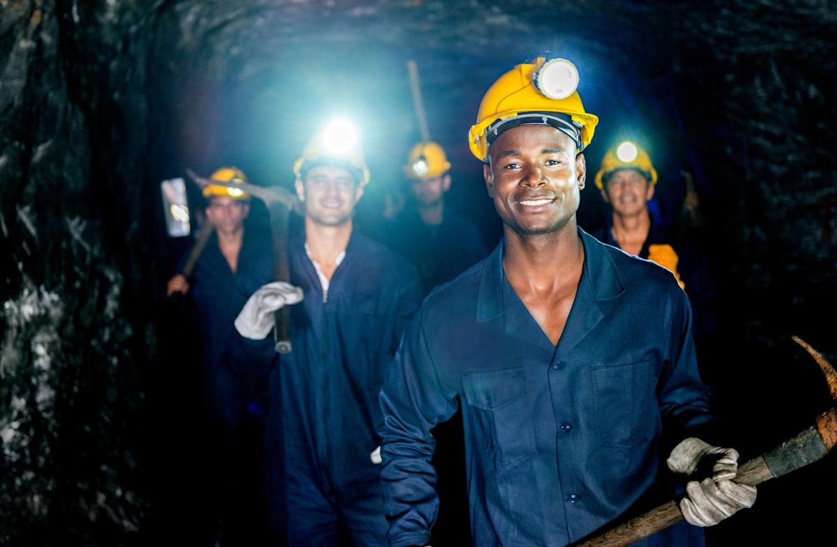 Gold in 2026: Why Coins Lose to ETFs and Miners