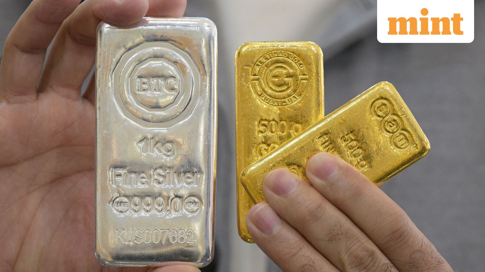 Gold slides ₹1,600/10g as Iran strikes rattle crude, equities