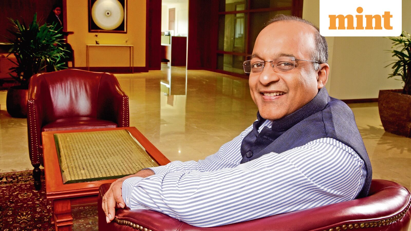 HDFC Bank Leadership in Limbo as Legal Review Delays CEO Call