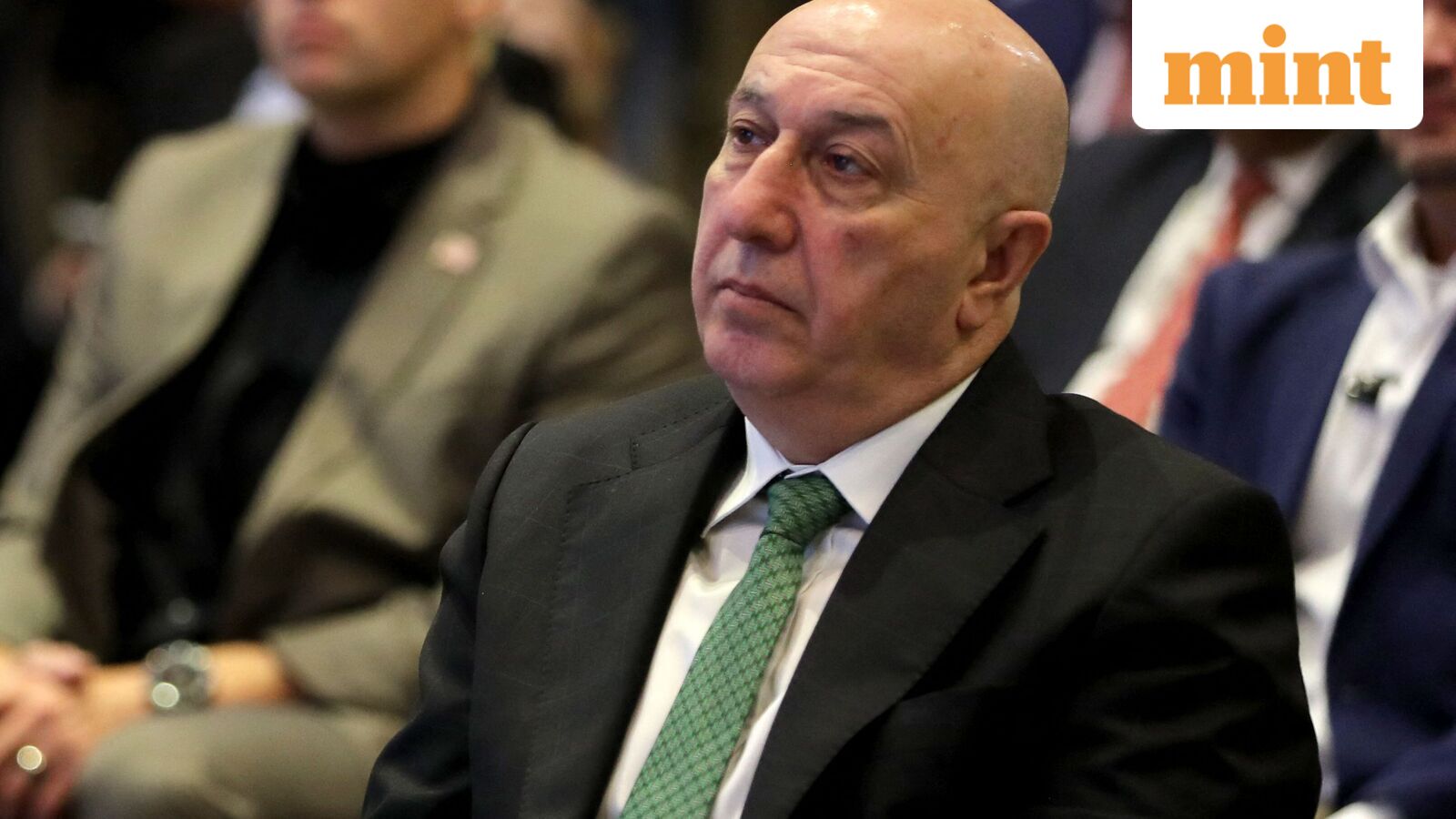 Iraqi Parliament Breaks Deadlock: Nizar Amedi Elected President Following Two-Month Standoff