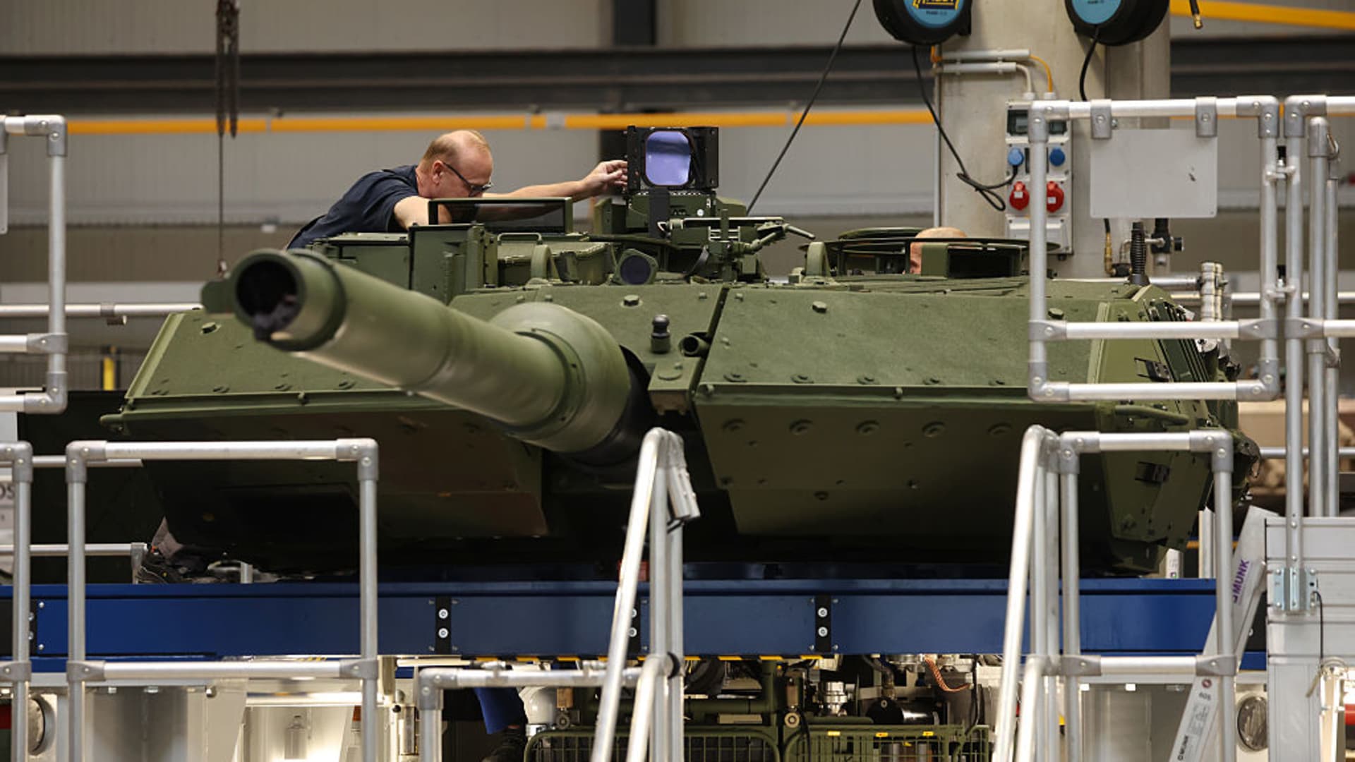 KNDS Postpones $13.7B IPO as Defense Stocks Slide