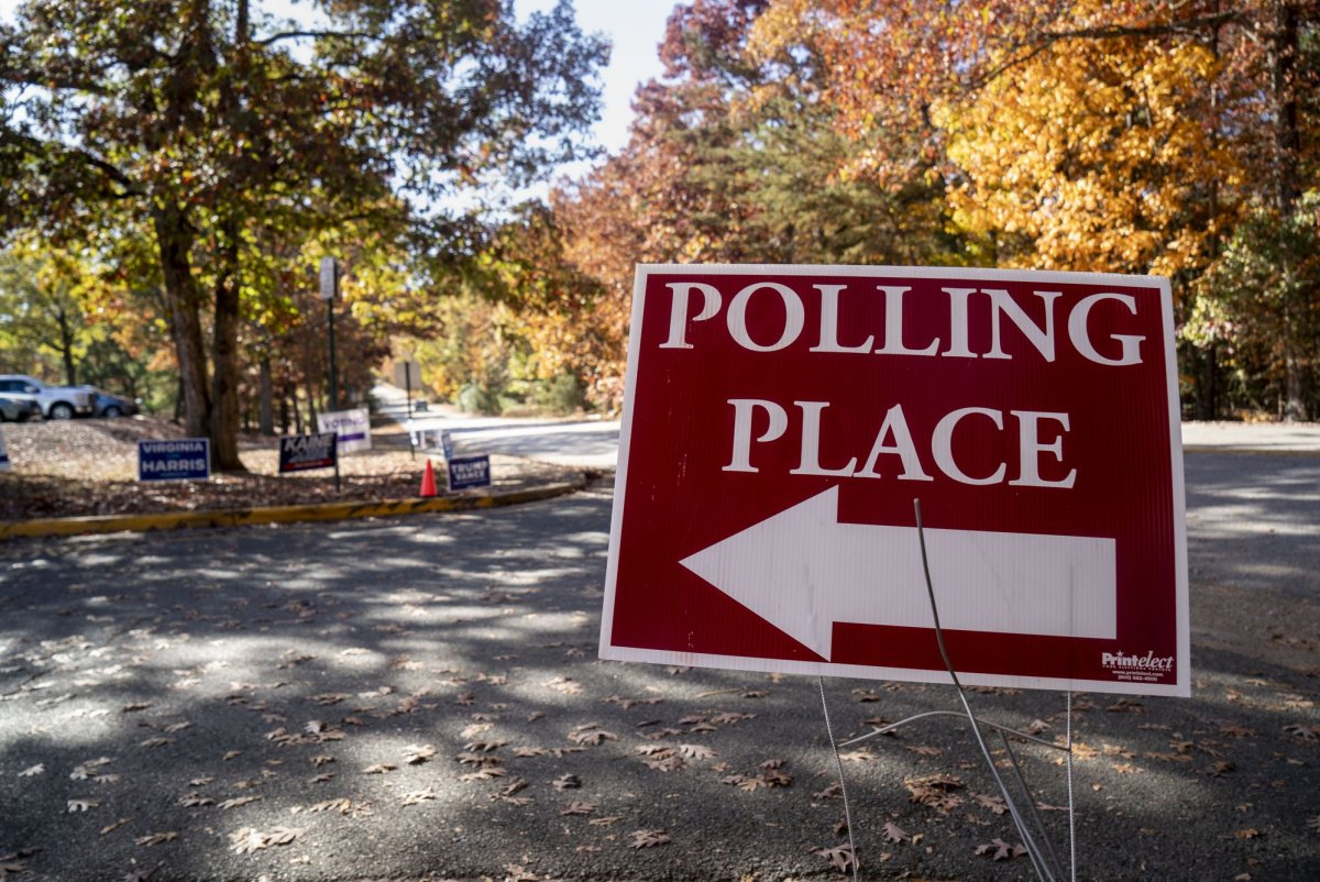 Maine Senate Race in Turmoil: Platner Faces Abuse Allegations, Dropout Calls