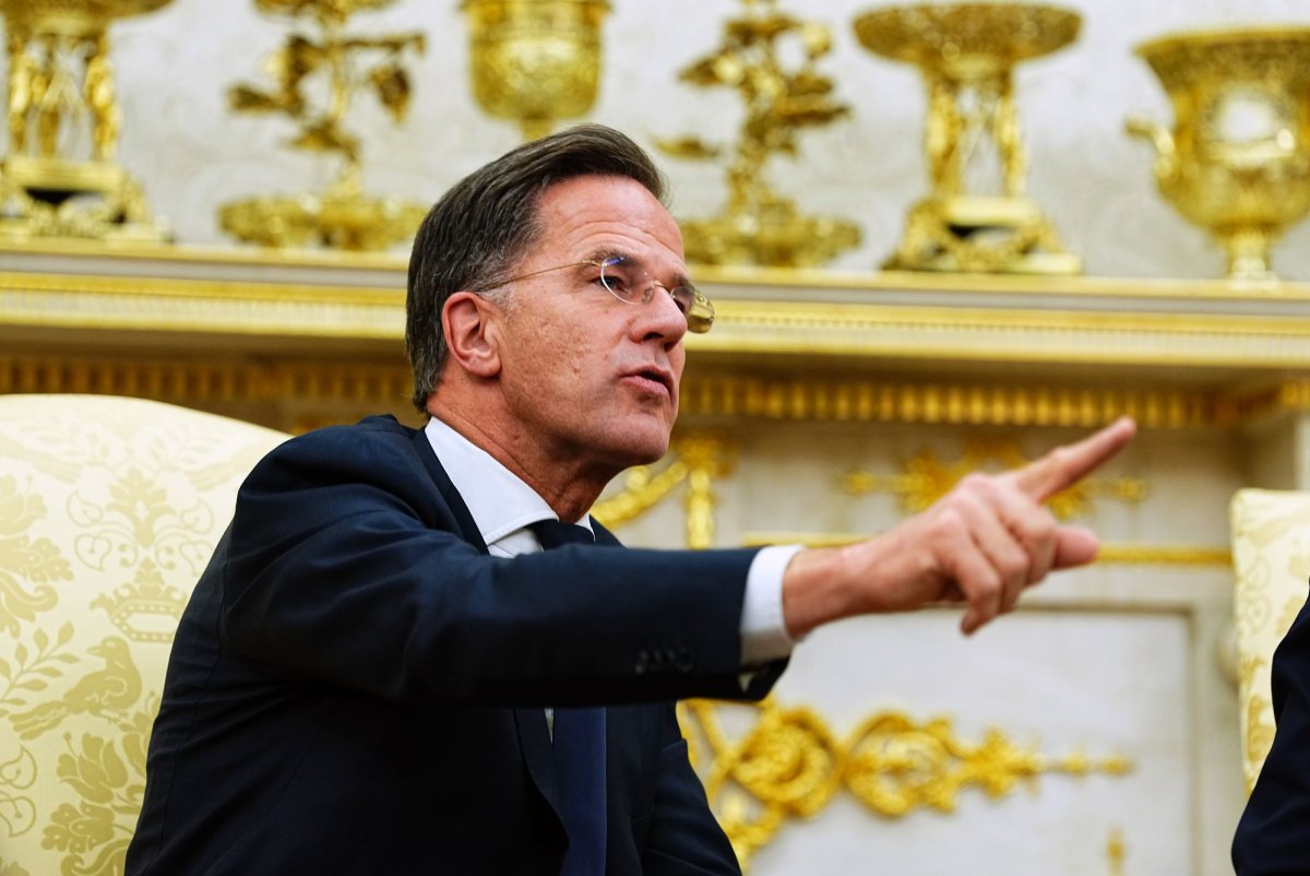 NATO’s Rutte Convenes With Trump Amidst Heightened Global Security Volatility