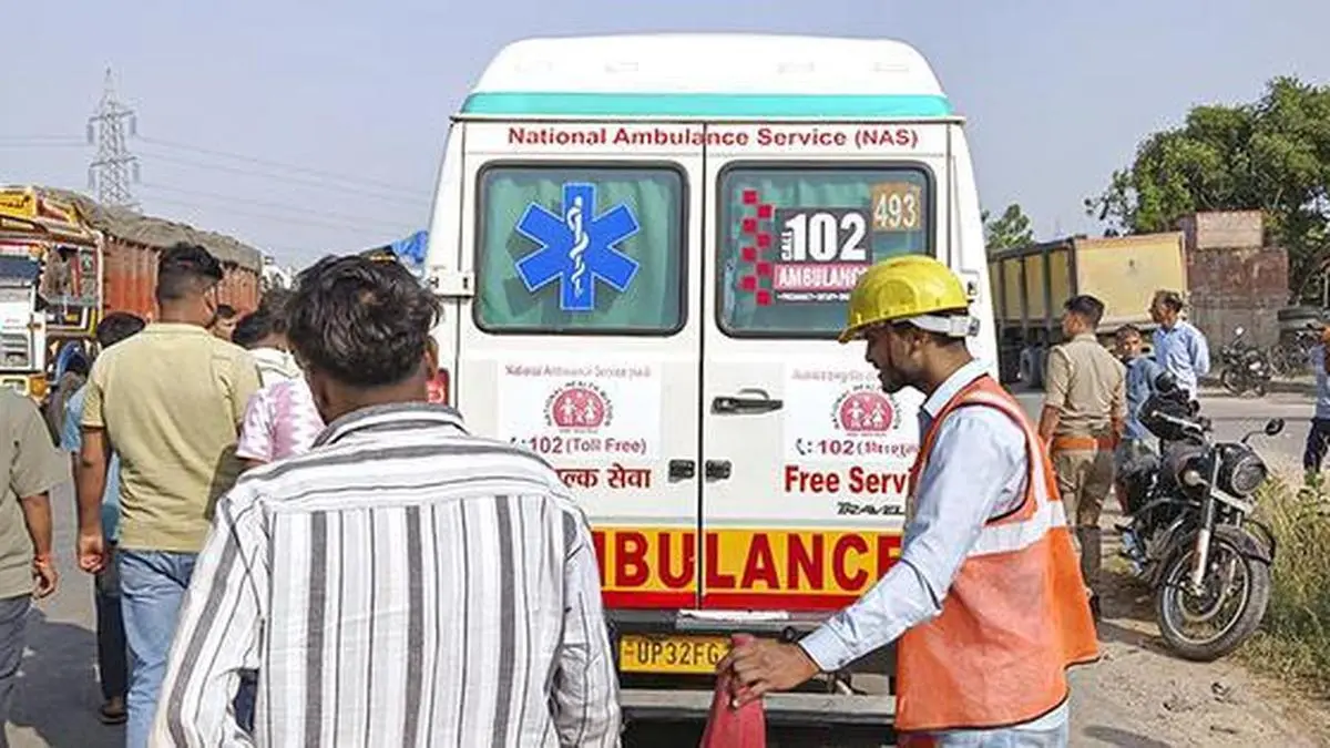 NHAI sets 10-min ambulance response, ₹10,000 penalty for delay