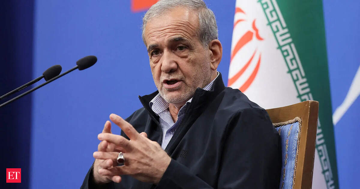 Oil Jumps 2.9% as US Strikes on Iran Threaten Supply