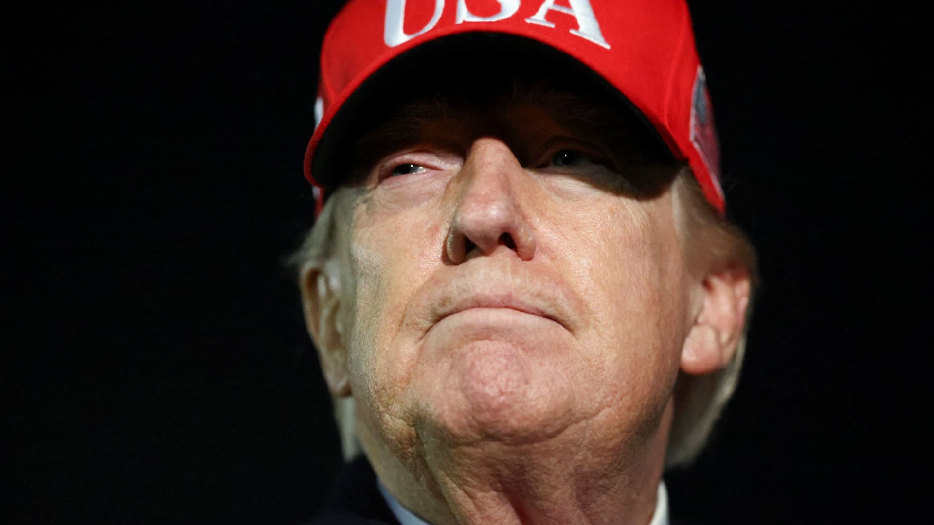 Oil Prices Surge as U.S. Blocks Strait of Hormuz Following Failed Talks