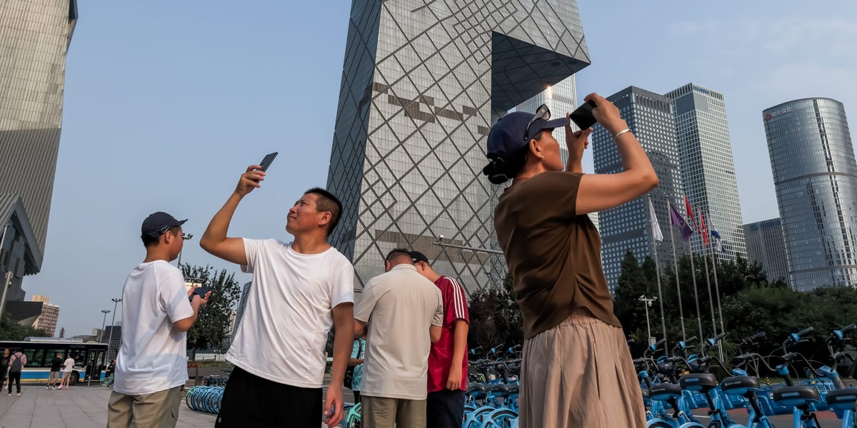 PayPal-WeChat deal opens China's internet to foreign users