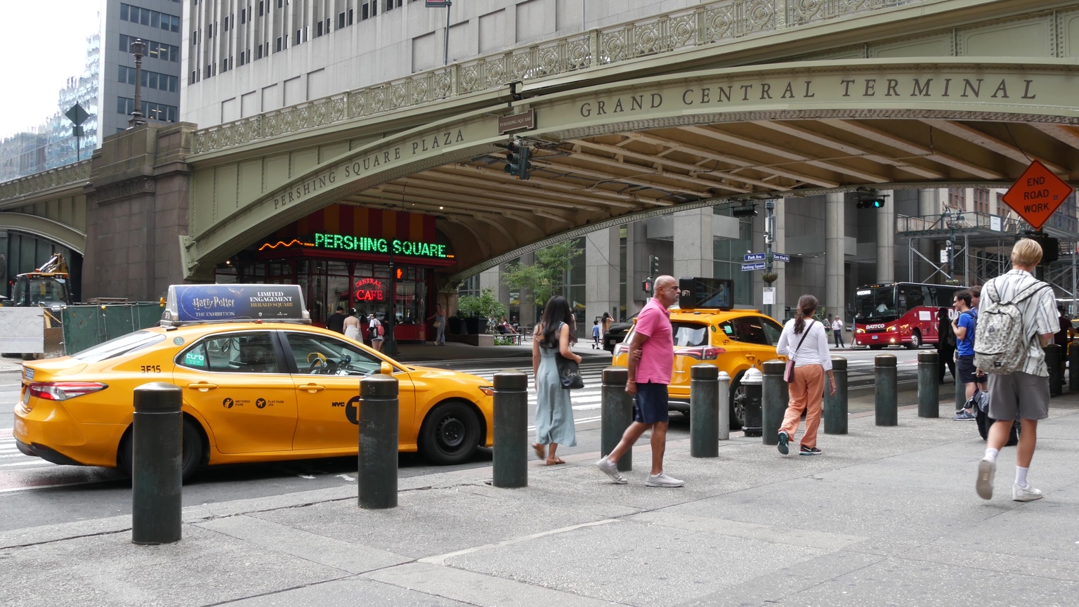 Pershing Square Dual Listing Creates Structural Risk Watch