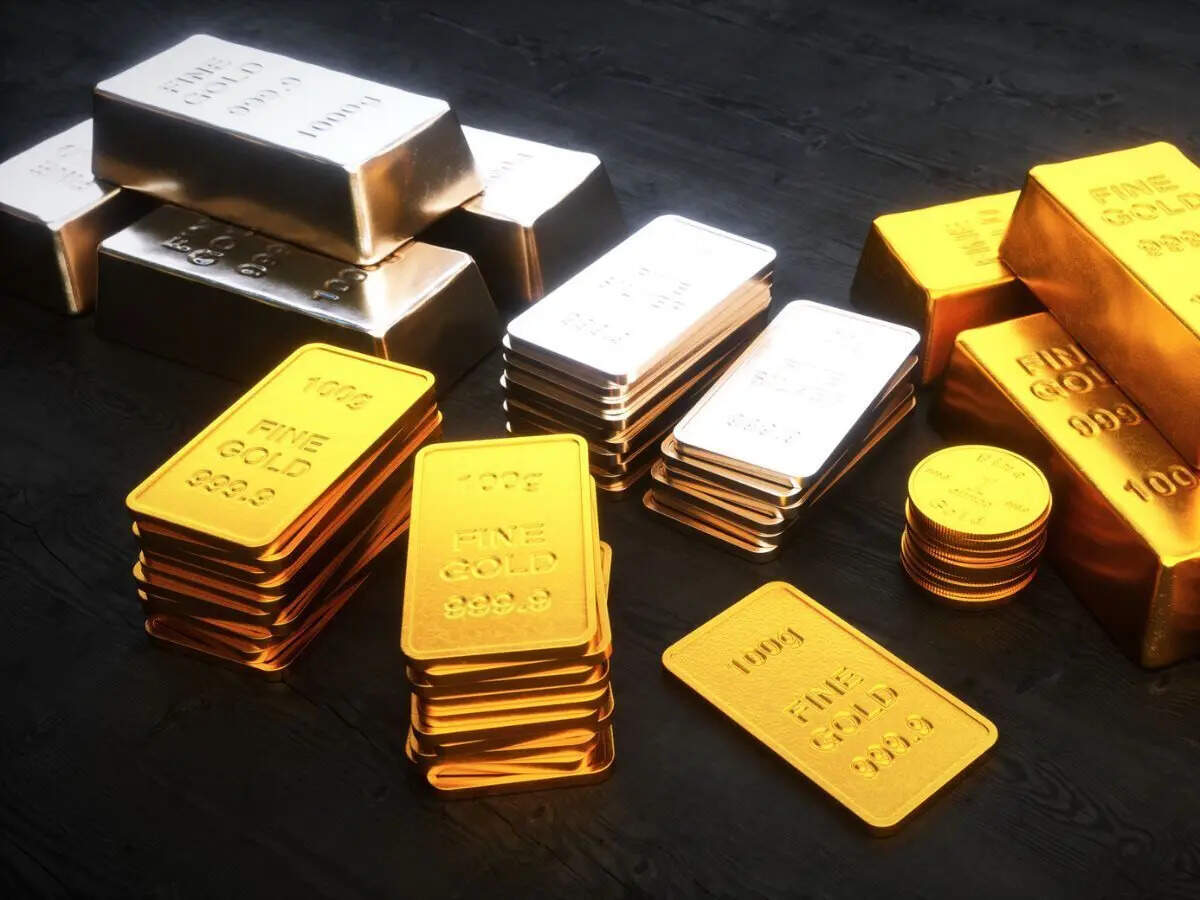 Precious Metals Outperform Equities in 2026: A Rotation