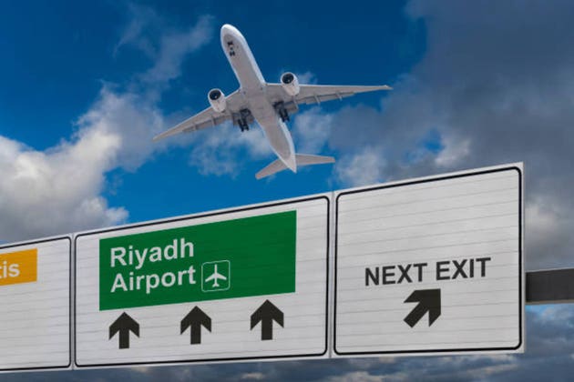 Riyadh Air Takes First 787s, Tests Boeing Delivery Machine