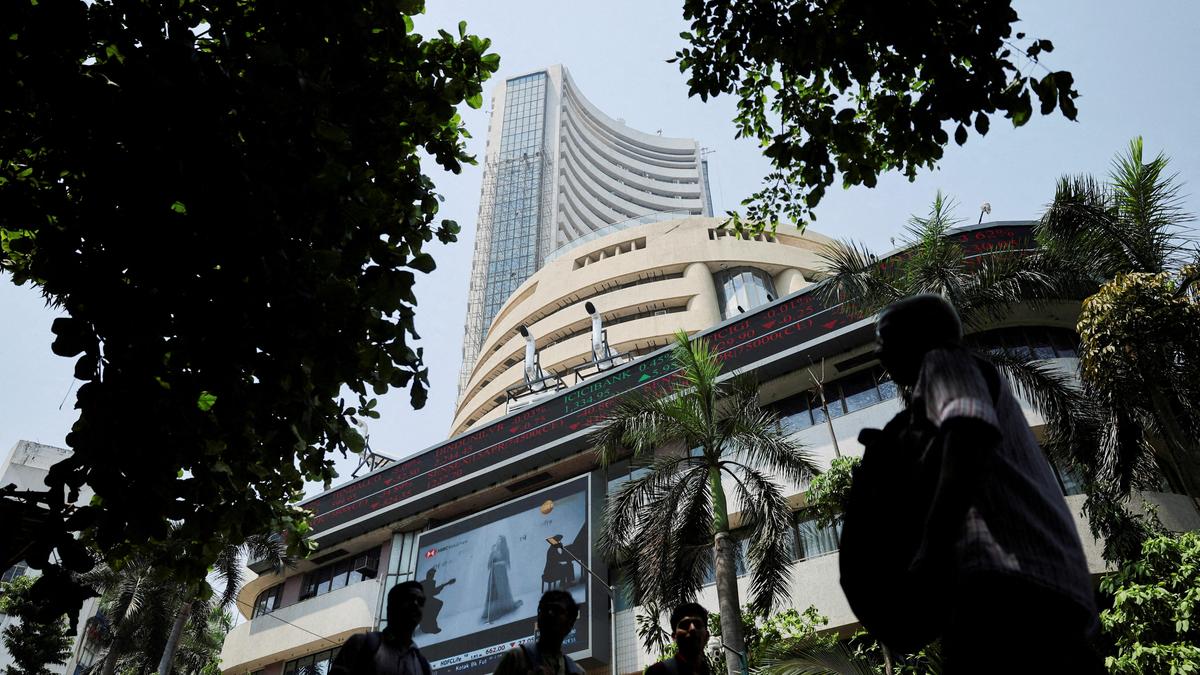 Sensex, Nifty Rise on Bank Rally; Geopolitics Caps Gains