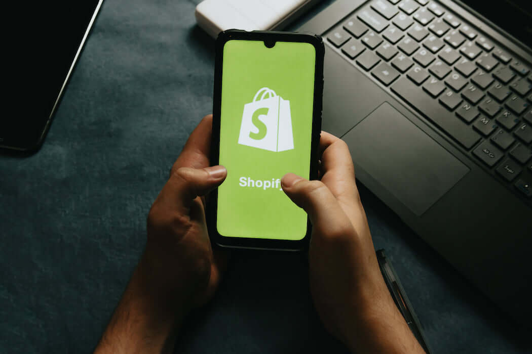 Shopify Editions Spring 2026: In-Store Returns and AI Sales Channels