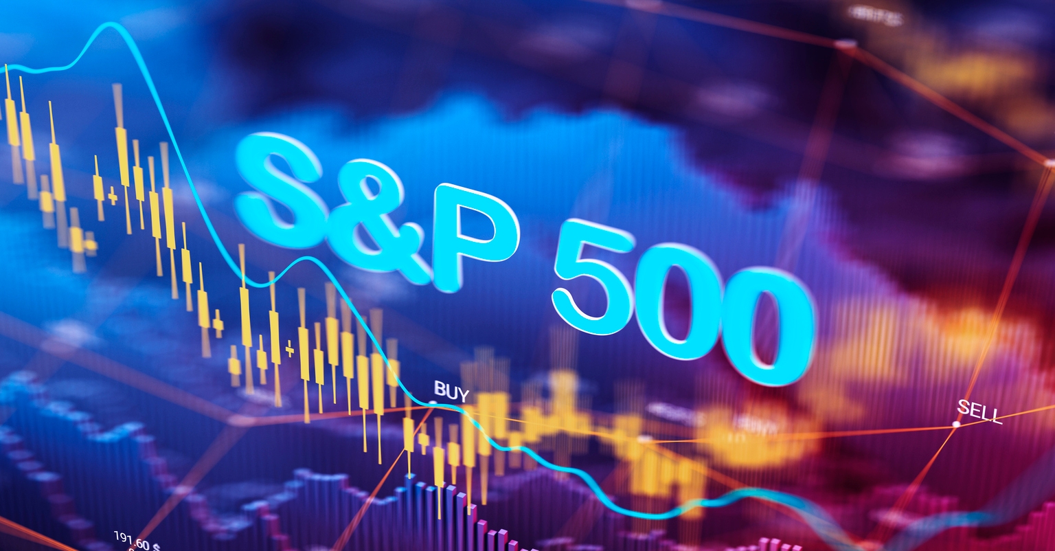 S&P 500 Caps Strong Weekly Performance Despite Friday Retreat