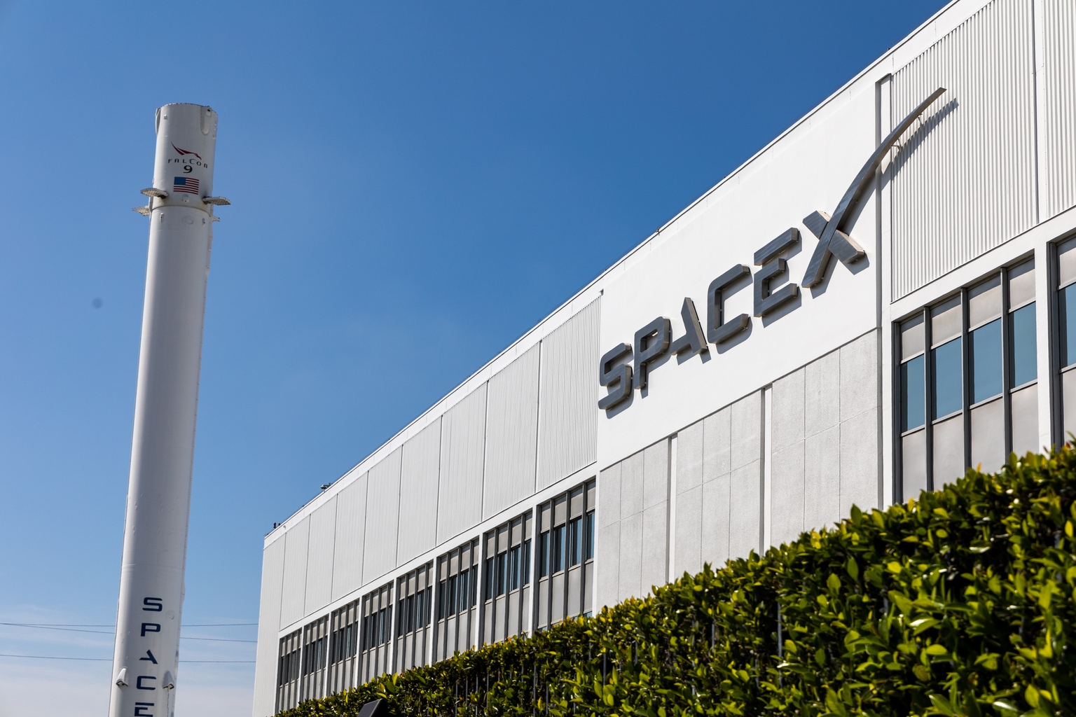 SpaceX Earnings Preview: Starlink, Starship, Supply Risk