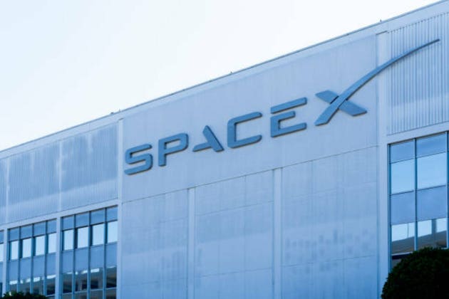 SpaceX IPO: SA analysts split on $1.8T valuation