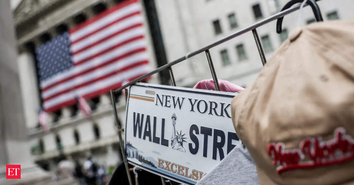 Trump Offers Wall Street Talent $400k for Supply Chain Security