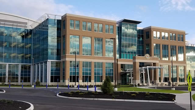 UK Retail Sales Rise as Fuel Costs Squeeze Household Budgets