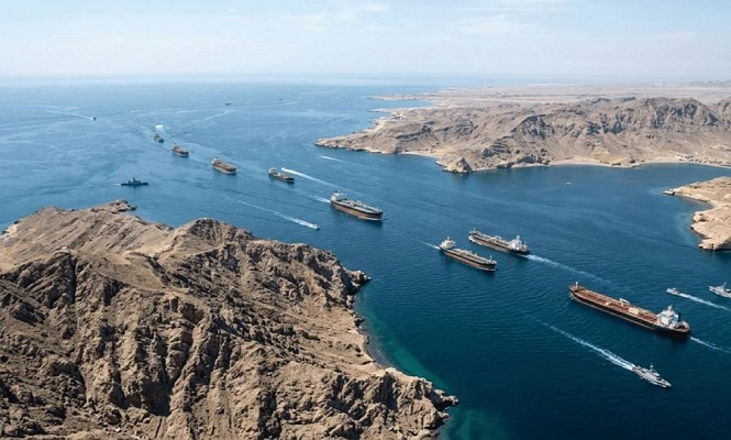 U.S. Blocks Strait of Hormuz, Escalating Pressure on Iran Oil Flows