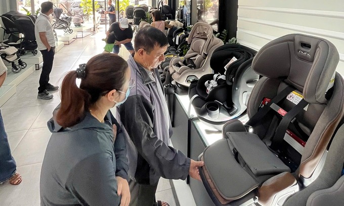 Vietnam mandates child car seats from August 15