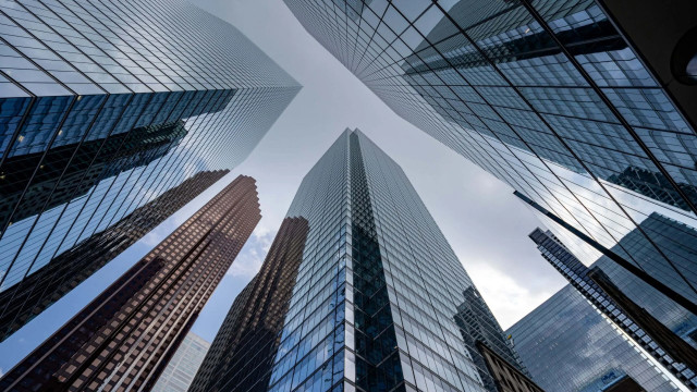 Why $7.3 Trillion in Institutional Capital Is Avoiding Crypto Right Now