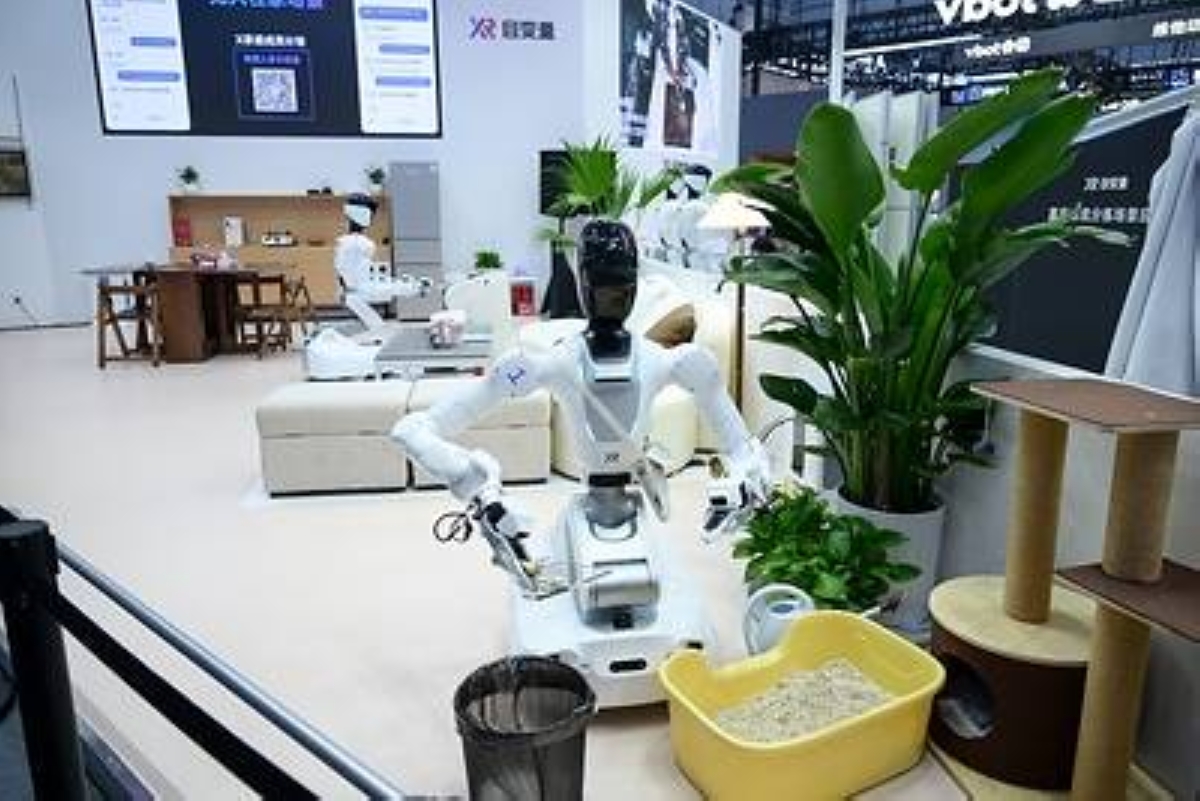 X Square's WALL-B Sorts 10,000 Parcels in 5 Hours at WRC 2026