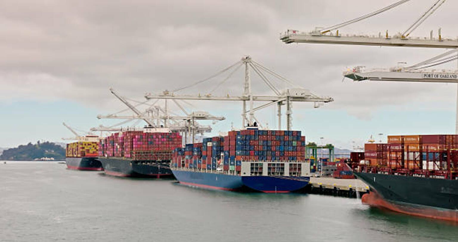 ZIM's $4.5B Rival Bid Tests Freight Rate Floor